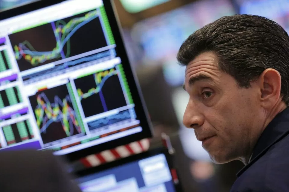 Wall Street abriu em alta animada com tecnológicas mas com Nike a cair