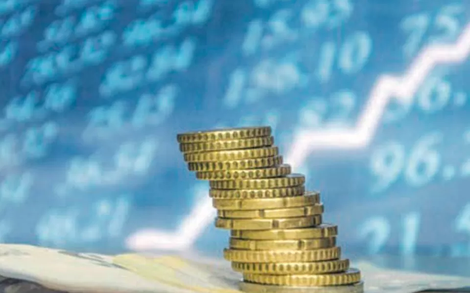 Euro acaba o ano a valorizar face ao dólar, libra e iene