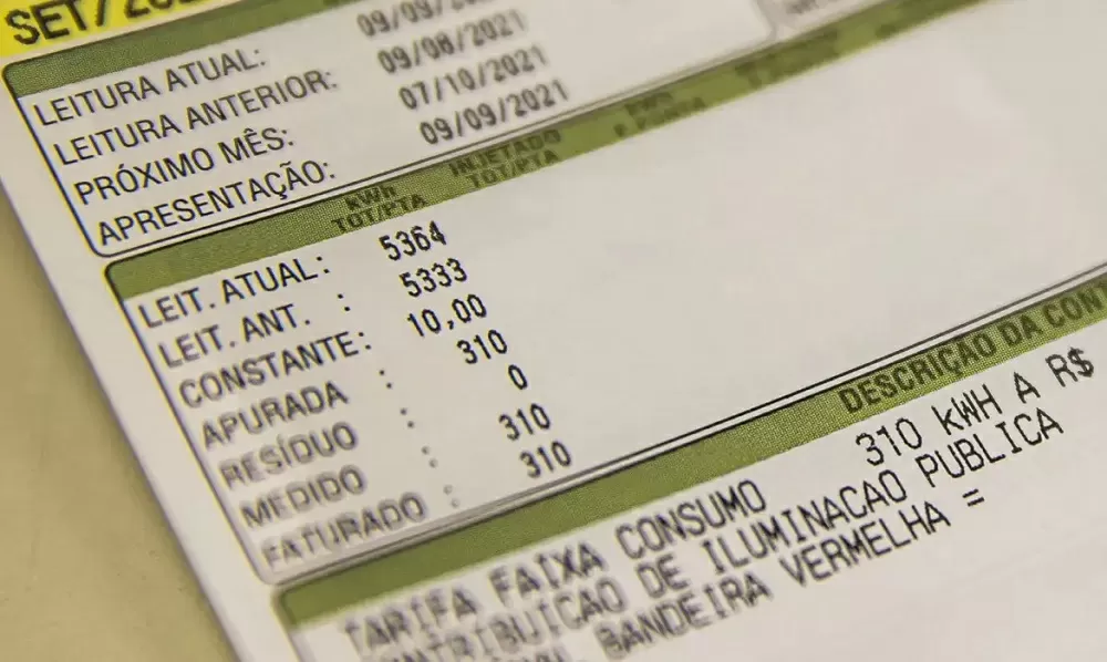 Conta de luz mais barata: Aneel anuncia bandeira verde para janeiro