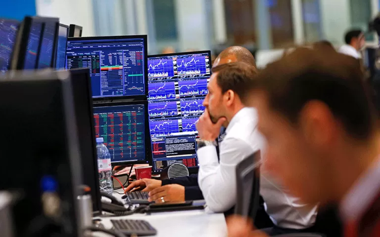 Pressão sobre a Fed continua a preocupar investidores