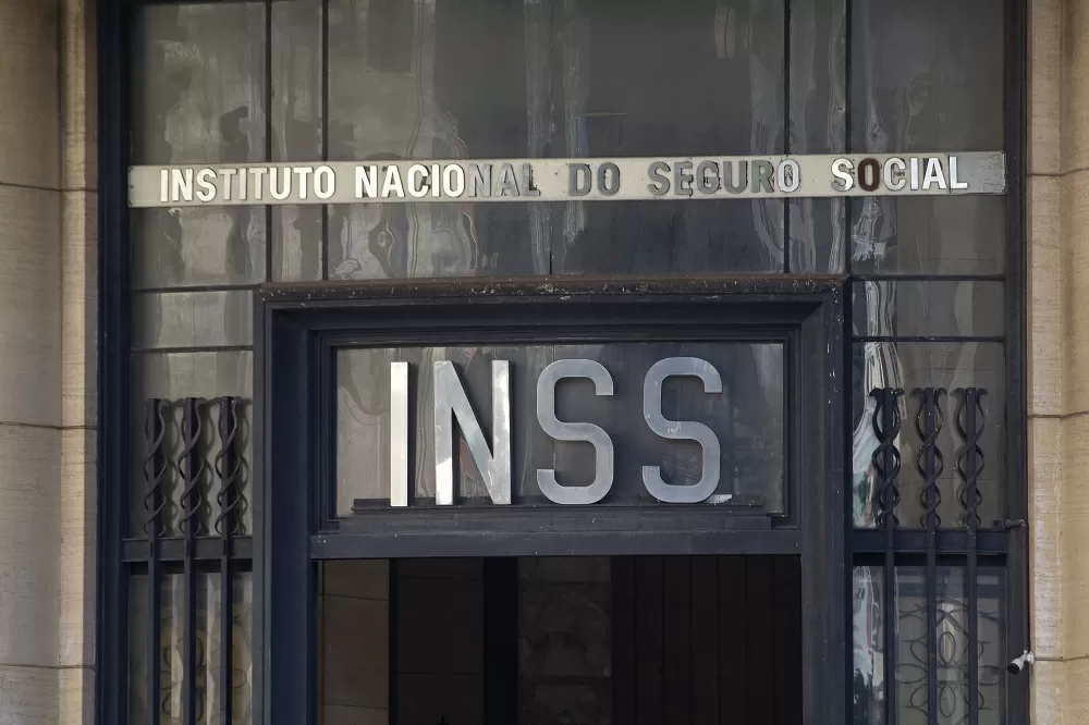 Aposentados tem um mês para contestar descontos indevidos no INSS