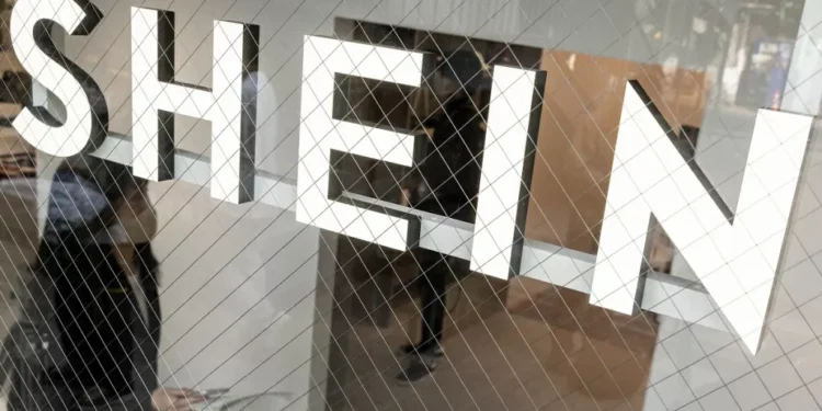 Compras em sites estrangeiros devem ser taxadas por novo imposto com implantação da reforma tributária