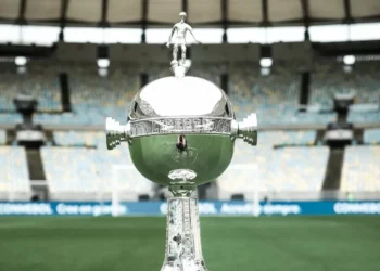 Lendas do futebol sul-americano elegem os maiores times do Brasil