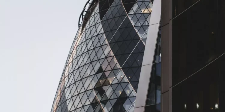 “O poder das finanças na nossa vida”