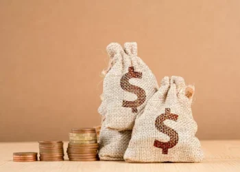 ‘Tesourada’ de Campos Neto não assusta renda fixa premium: CDB prefixado paga 14,25% ao ano e tem proteção do FGC