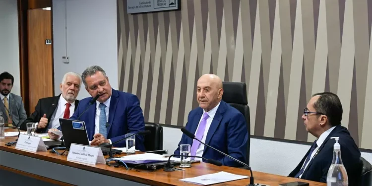 Casa Civil diz que mais de 9.200 obras do PAC precisam de emendas parlamentares para saírem do papel