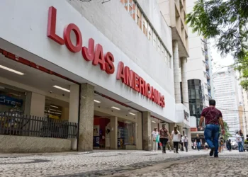 Ex-diretora da Americanas transferiu R$ 13 milhões ao filho 20 dias antes de escândalo contábil
