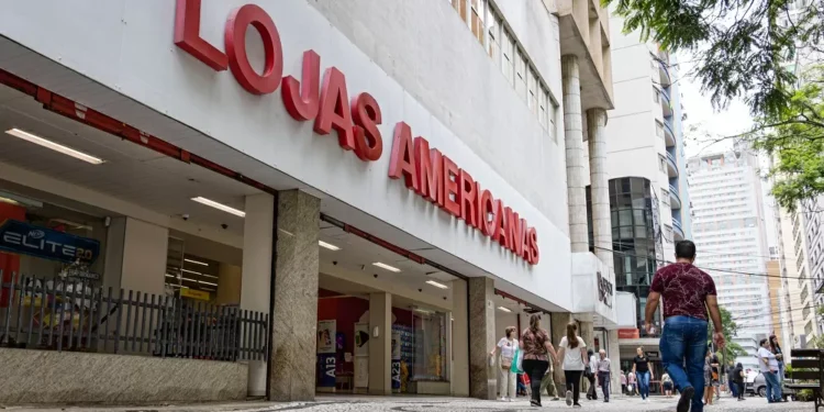 Ex-diretora da Americanas transferiu R$ 13 milhões ao filho 20 dias antes de escândalo contábil