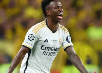 Jogando no Wembley, o Real Madrid conquistou a 15ª Champions League com gols de Carvajal e Vini Jr.