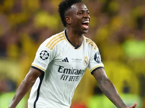 Jogando no Wembley, o Real Madrid conquistou a 15ª Champions League com gols de Carvajal e Vini Jr.