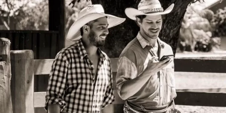 José Loreto faz homenagem ao ator Thommy Schiavo, morto aos 39 anos