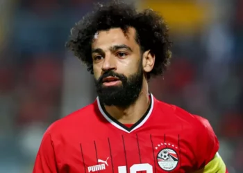 Liverpool vive “dilema” em tentativa de renovar contrato com Salah