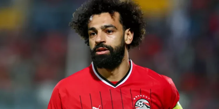 Liverpool vive “dilema” em tentativa de renovar contrato com Salah