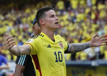 HOJE É O DIA D DA COLOMBIA. RODRIGUEZ E MAIS 10 CRAQUES DEFENDEM O TÃO SONHADO TÍTULO.