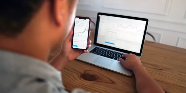 “Desvendando o significado de Finanzas: dinheiro e suas atividades”