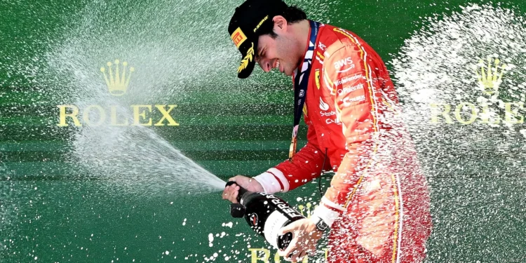 Carlos Sainz vai correr pela Williams a partir de 2025