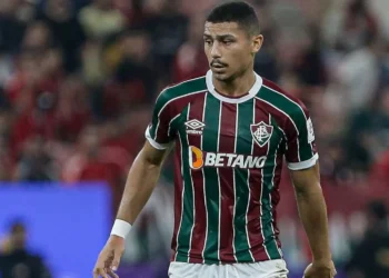 Fluminense encaminha venda de André para o futebol inglês; saiba mais