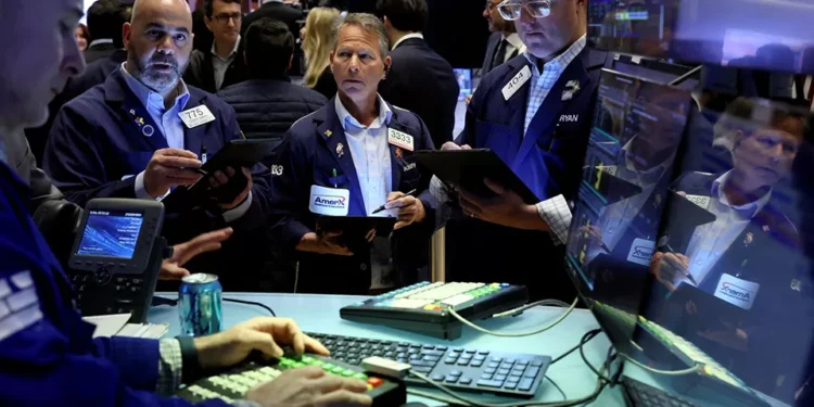 General Motors dispara quase 10% mas Wall Street fecha mista