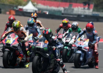 MotoGP. Miguel Oliveira cai e está fora do GP da Indonésia