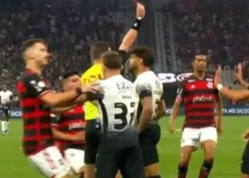 Benja: “É totalmente apelativo o Flamengo postar erros de arbitragem”