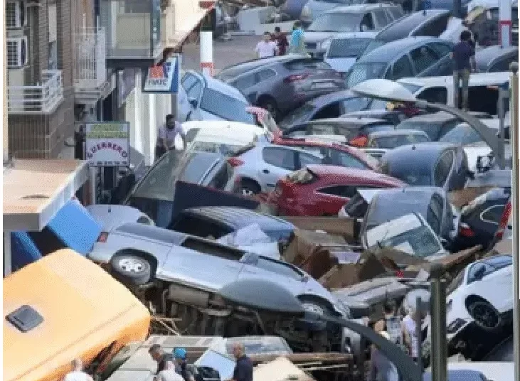 AGORA FOI A VEZ DA ESPANHA. A TERRA SE REBELA E CHUVA GERA O CAOS