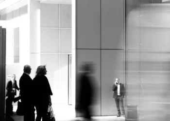 “A trajetória de sucesso de Teodoro Almeida em Finanças”