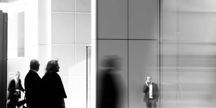 “A trajetória de sucesso de Teodoro Almeida em Finanças”