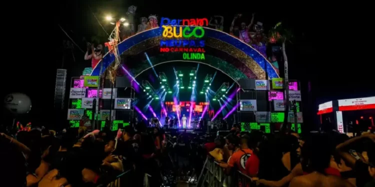 Tiroteio em show de João Gomes no Carnaval de Olinda deixa sete pessoas feridas