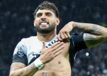 Presidente do Inter fala sobre uruguaios no Gaúcho: “Achei positivo”