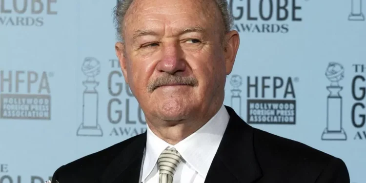 Corpos de Gene Hackman e Betsy Arakama foram encontrados em estado de mumificação ao lado de pílulas, diz jornal