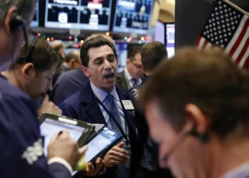 Wall Street ganha terreno após ultrapassar sequência de quatro semanas de perdas