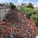 Carnaval de Salvador: “Atrás do Trio Elétrico só não vai quem já morreu”.