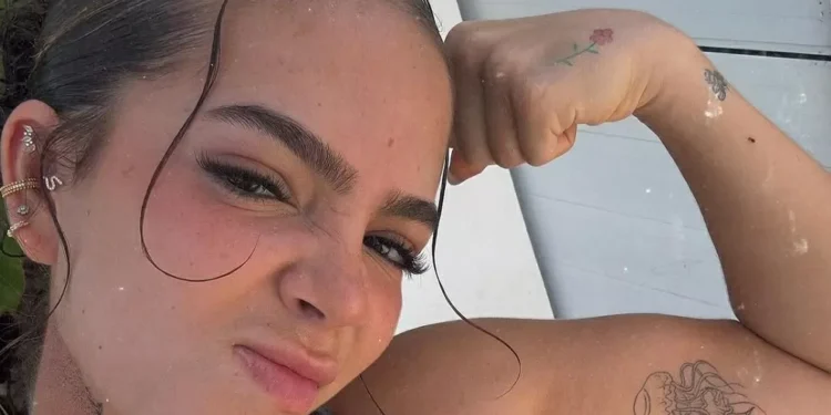 Mel Maia compartilha manhã na praia nas redes sociais