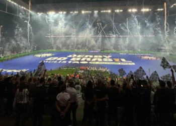 De rejeitado no Flamengo a herói no Corinthians: conheça Hugo Souza