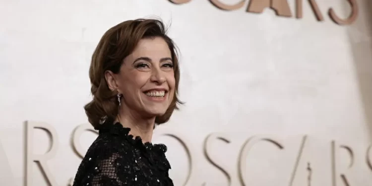 Fernanda Torres pede que brasileiros mandem ‘só amor’ para Mikey Madison, que a derrotou no Oscar