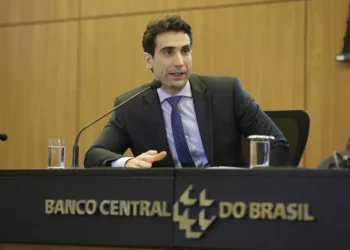 Copom diz em ata que piora na expectativa de inflação requer juros altos por mais tempo