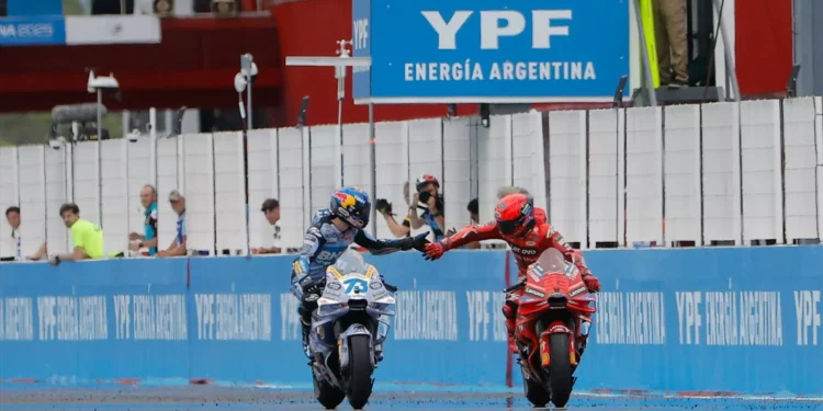 Irmãos Márquez continuam a dominar MotoGP