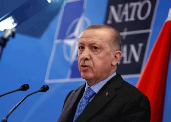 Turquia: Prisão de principal rival de Erdogan leva bolsa e lira a cair