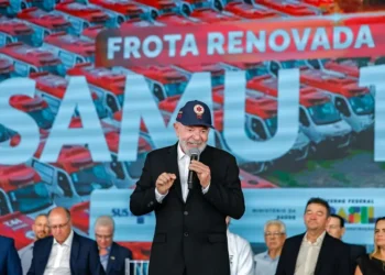 Lula afirma que projeto de isenção do Imposto de Renda para quem recebe até R$ 5 mil será enviado ao Congresso nesta terça