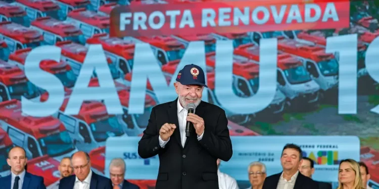 Lula afirma que projeto de isenção do Imposto de Renda para quem recebe até R$ 5 mil será enviado ao Congresso nesta terça