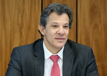 Governo brasileiro está tomando a melhor postura possível sobre o tarifaço americano, avalia Haddad