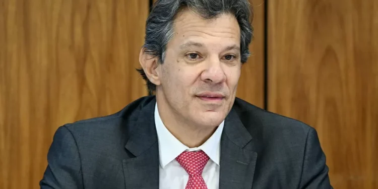 Governo brasileiro está tomando a melhor postura possível sobre o tarifaço americano, avalia Haddad