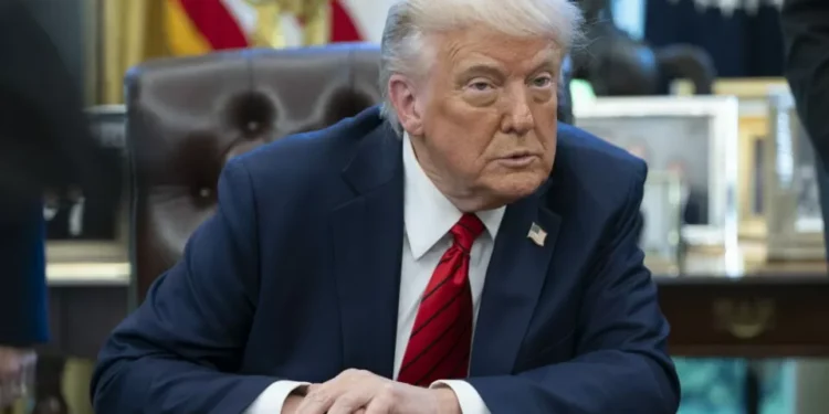 Trump diz que “não tem intenção” de despedir o presidente da Fed, Jerome Powell