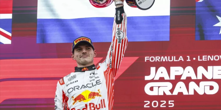 F1. Max Verstappen controla McLaren e vence GP do Japão