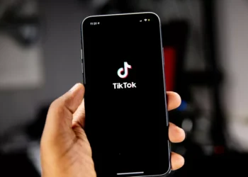 Amazon apresenta proposta para comprar TikTok em meio à crise com os EUA