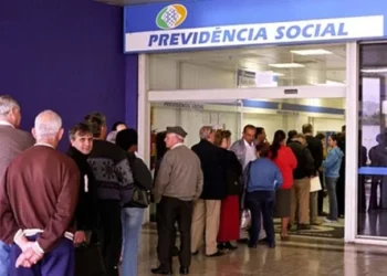 INSS registrou quase 4 mil pedidos diários para cancelar descontos indevidos no primeiro semestre de 2024