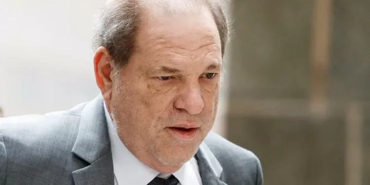Harvey Weinstein, produtor de Hollywood acusado de estupro, volta a ser julgado em Nova York