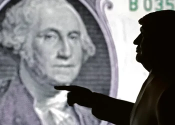 Desconfiança global nos EUA abre a porta a desdolarização