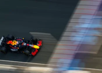 Verstappen sai da “pole position” na Arábia Saudita