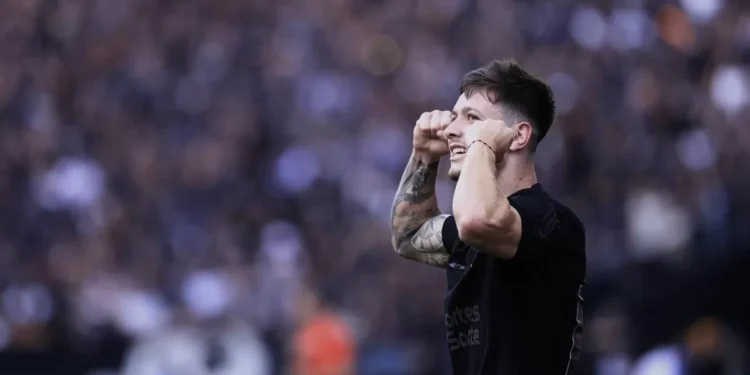 Garro se derrete pela torcida do Corinthians: “Muito especial”